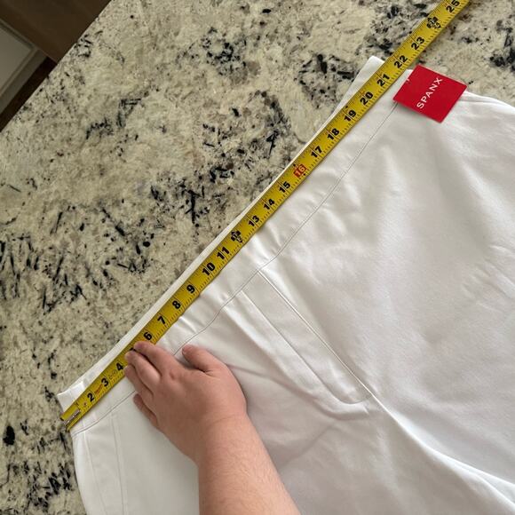 Spanx On-The-Go 6"" Shorts Classic White Short 2X NWT 20375R - Picture 8 of 16